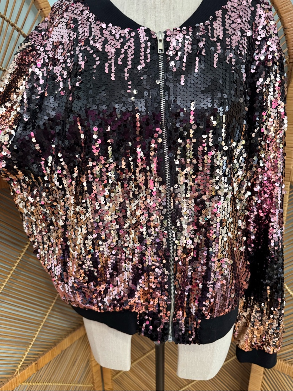Forever 21 Ombré Pink and Gold Sequin Bomber Jacket, Size 2XL - Picture 5 of 12